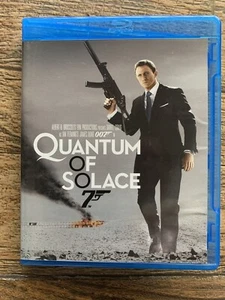 Quantum of Solace (Blu-ray Disc, 2009, Checkpoint Sensormatic Widescreen) - Bild 1 von 3
