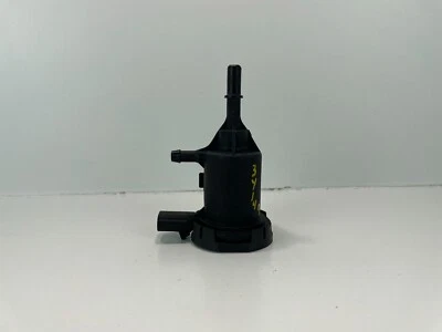Dodge Avenger 2010-2014 válvula de purga de bote de vapor de combustible OEM, 4891741AA Foto 1 de 4