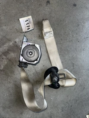 BMW 645Ci 650i M6 E63 Coupe Front  Driver Seat Belt Beige 2004-2007 OEM - Image 1 of 3