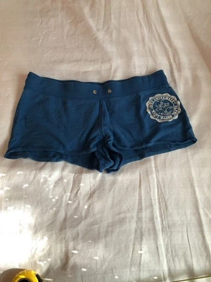 Pantalones Cortos Derek ❤️Heart “Alpha Kappa Love University” - Azul (Talla Junior Grande) Foto 1 de 4