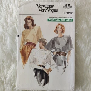 Very Easy Vogue 7044 Blouse Sewing Pattern * Size: 14-16-18 - Picture 1 of 3