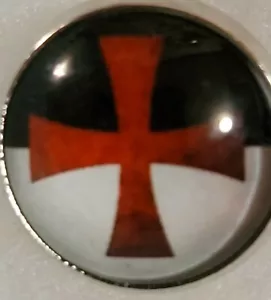 Knights Templar Blood Red Cross Lapel Pin - Picture 1 of 1