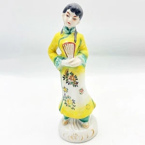 Figura de mujer geisha ocupada de Japón con abanico - Imagen 1 de 7