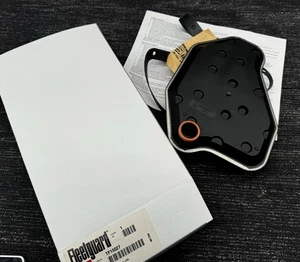 New OE Fleetguard Trans Filter Kit TF15027 - Picture 1 of 6