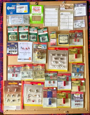 30 Unopened Packs Of Assorted OO Model Railway People, Trackside & Townscape etc - Image 1 of 4
