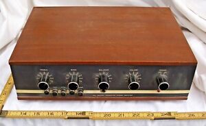 Robin Electric Ka-300 Stereo Amplifier All Silicon Transistor Walnut Case 1970s