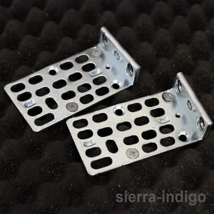 Cisco 700-08209-01 Rackmount Brackets Ears Pair with Screws - Afbeelding 1 van 1