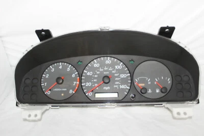 Cuadro de instrumentos velocímetro 01 02 Mazda 626 medidor de panel 120.503 millas Foto 1 de 4