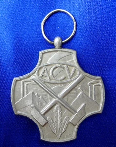 BELGIAN TRADE UNION MEMBERSHIP MEDAL OF THE CONFEDERATION OF BELGIAN UNIONS - Imagen 1 de 3