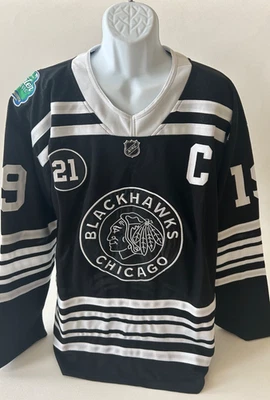 Camiseta Jonathan Toews # 19 Chicago Blackhawks NHL tamanho extra grande nova sem etiquetas - Imagem 1 de 4