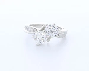 Anello due pietre 2,5 CT diamanti creati in laboratorio E/VVS1 taglio tondo platino punta bypass - Foto 1 di 4