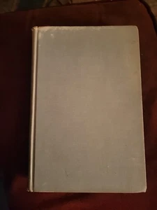 THE GIRL IN THE BLUE PINAFORE BY SARA WARE BASSETT 1957 - Bild 1 von 7