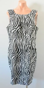Queenspark Dress Womens Size 16 Black White Pencil Zebra Print - Picture 1 of 8
