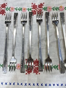 Oneida 1881 Rogers Silverplate Seafood-Cocktail Forks Proposal Pattern Lot Of 8 - Picture 1 of 24