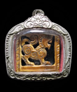 Singh Nga Chang Kae LP Derm 1917-1927 Thai Amulet - Picture 1 of 4