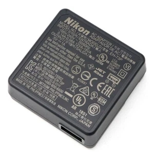 NUEVO Cargador Adaptador CA Original Nikon EH-73P para W300 A900 B700 DL24-500 DL24-85 - Imagen 1 de 6