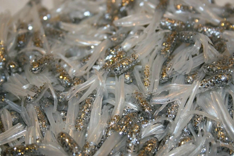 40 件装 1.5 英寸比例银色/珍珠白色 Crappie 钓鱼管夹具裙 Bluegill — 第 1/1 张图片