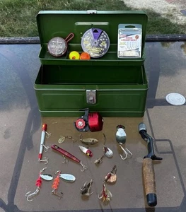Vintage Climax Tin Tackle Box & Fishing Accessories LOT-Lures & Weight- Parts - Picture 1 of 22