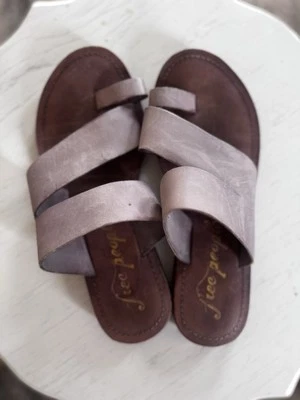 Sandalias para mujer Free People Abilene talla 6 baño de burbujas cuero punta lazo deslizable Foto 1 de 4