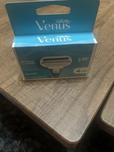 Gillette Venus Replacement Shaving Blades for Women - 4 Pieces - Picture 1 of 2