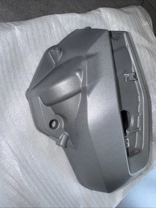 GENUINE BMW R1300 RIGHT CYLINDER HEAD COVER 11127109366 VALVE GS + ADV - Picture 1 of 8