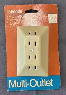 Woods Multi-Salida, Convertidor de 4 Salidas, 2 Conductores Polarizados, 15 Amperios, 125 Vac Foto 1 de 2