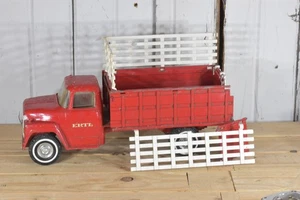 VINTAGE ERTL INTERNATIONAL HARVESTER IH ROTKORN VIEHTRUCK - Bild 1 von 15