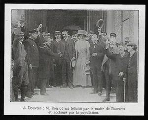 1909 -- A DOUVRES M BLERIOT FELICITE PAR LE MAIRE ET ACCLAME 3S033 aviation - Picture 1 of 1