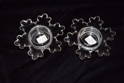NUEVO Juego de 2 Candelabros de Cristal Copo de Nieve Caja y Barril Luz de Té Vidrio Foto 1 de 4