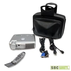 Dell Digital Multimedia DLP Projector - 1500 Lumens, 1700:1 (Model: 3300MP) - Picture 1 of 7