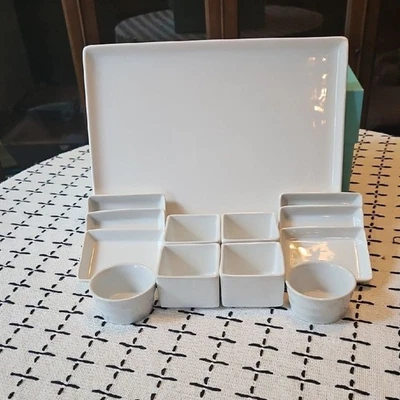 Bundle of White Porcelain Dining Ware: Large Platter, Small Dishes and Bowls - Image 1 of 4