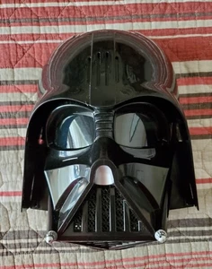 2013 Hasbro Star Wars Darth Vader Electronic Voice Changer Helmut. Funktioniert. - Bild 1 von 8