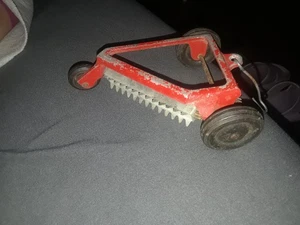 VINTAGE ERTL RED CULTIVATOR DIE CAST - Picture 1 of 1