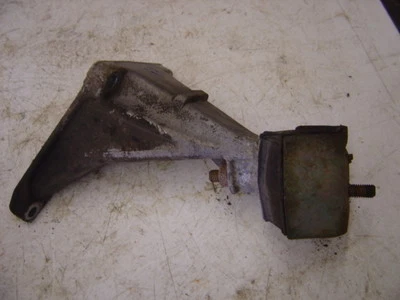 85 BMW 635CSI ENGINE MOUNTS 7666 — 第 1/2 张图片