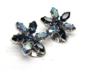 Vintage Austria Rhinestone Flower Cluster Clip On Earrings 13/16" - Picture 1 of 7