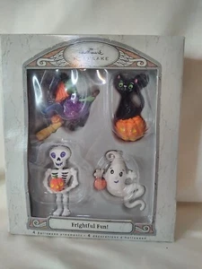 Hallmark Andenken Halloween Schrecklich Spaß Ornamente 2007 Hexe, Geist, Skelett  - Bild 1 von 7