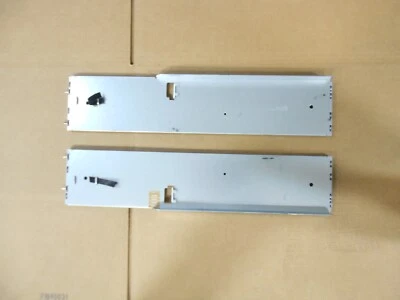 EMC 4P-DAE Stationary Rail Kit rails 042-005-387 042-005-389  100-560-541 CX4 - Image 1 of 2