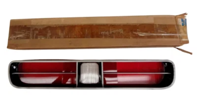 Dodge Coronet Models 1971 lente de luz trasera izquierda 3514323 nuevo en stock Foto 1 de 4