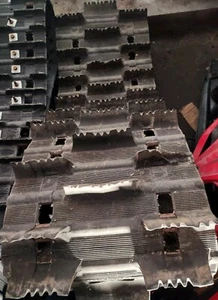 Yamaha Viper Mountain MTN 700 Track 144x15x2 2003 Camoplast 679-9882 144 2.52p - Picture 1 of 4