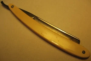 Ant. Geneva Cutlery Co. rasoio dritto con incisione del generale George Washington - Foto 1 di 10