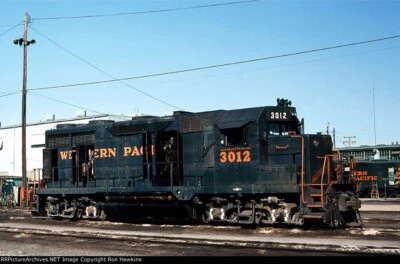 N Scale Atlas GP35 Custom Perlman Green Western Pacific WP 3012 Locomotive - Image 1 of 4