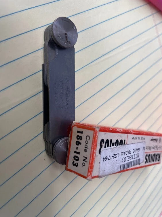 MITUTOYO 1/32-17/64 RADIUS GAGE 16 LEAVES 186-103 — 第 1/1 张图片