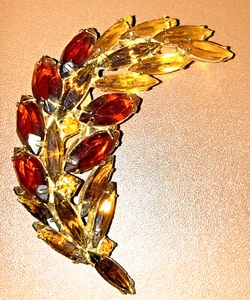 Vintage Large Brooch Wheat Spray Brown Glass Prong Set Rhinestones Goldtone 2.5" - Picture 1 of 6
