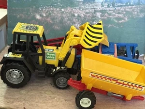 New Ray Toys Green Valley Tractor, Spreader Trailer, Discs and Elevator 4 pieces - Imagen 1 de 8