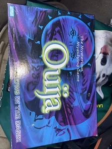 Ouija Board Glow in the Dark Complete Parker Brothers 1998 USA Mystifying Oracle - Bild 1 von 3