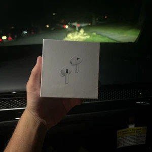 AirPods Pro 2ème génération - Photo 1 sur 5