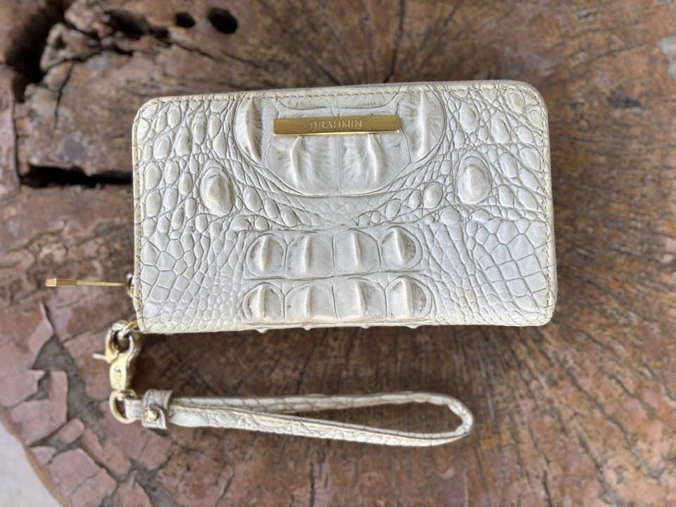 Brahmin Suri Zip Around Ivory Dream REAL LEATHER ACCORDION WALLET WRISTLET - Image 1 of 4