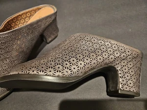 GENTLE SOULS - GOLD METALLIC PERFERIERTE SLIDES GR. 6,5 M - Bild 1 von 7
