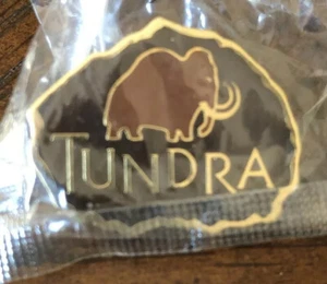 TUNDRA COMICS PIN 1991 RARE VINTAGE NEW IN PACKAGE - Picture 1 of 8