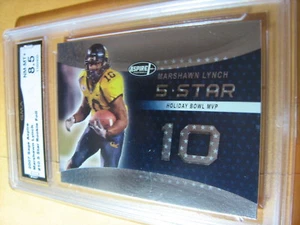 MARSHAWN LYNCH CAL RAIDERS 2007 SAGE ASPIRE 5 ESTRELLAS ROOKIE FOIL RC #10 CALIFICADO 8.5 - Imagen 1 de 1